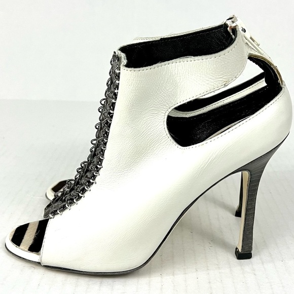 Manolo Blahnik Leather Booties - Picture 2 of 15